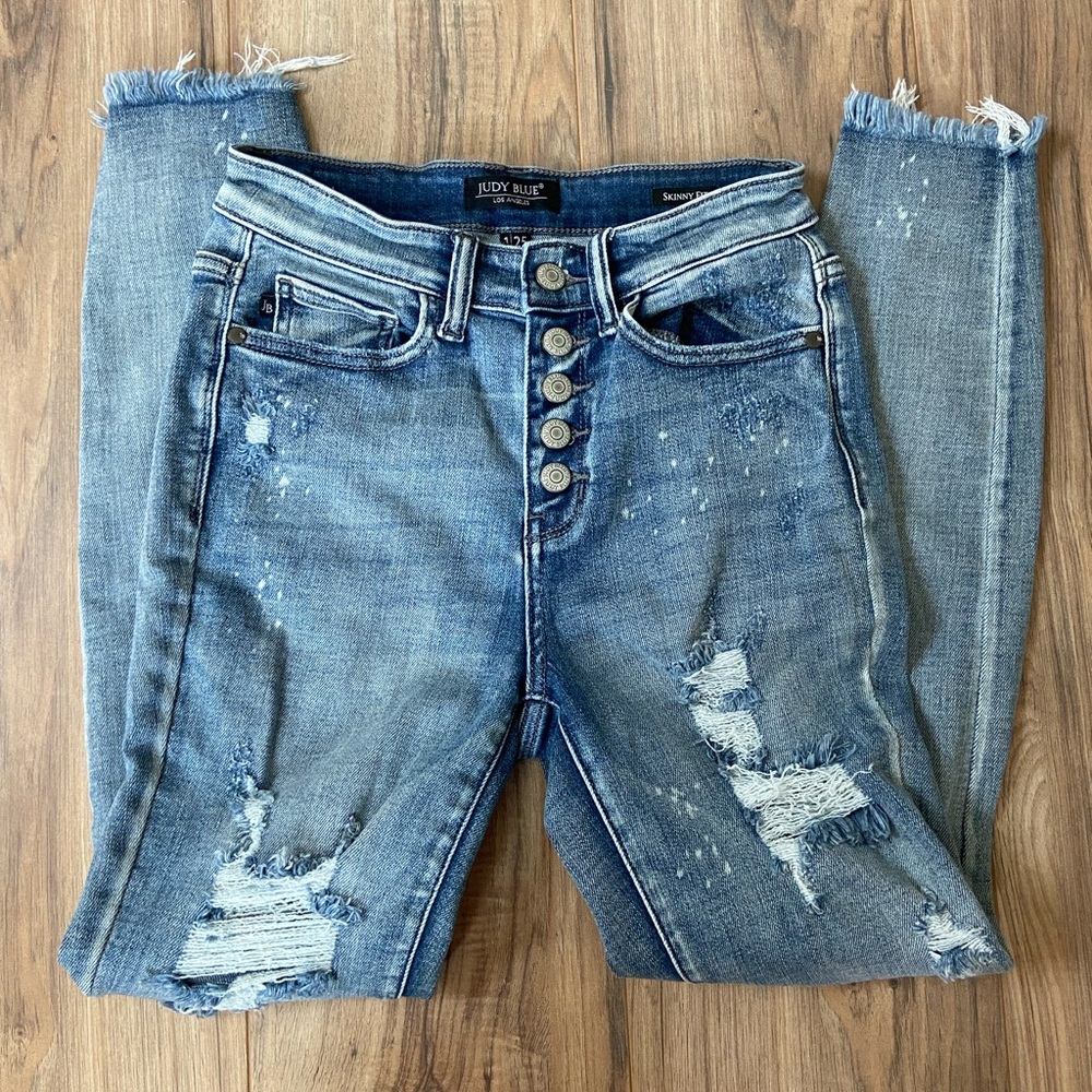 Judy Blue bleach splash buttonfly skinny jeans
